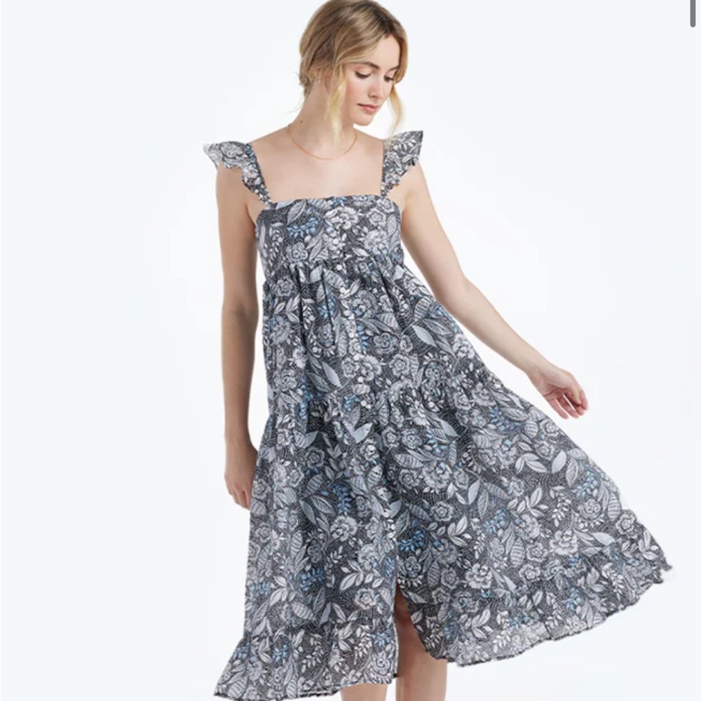 NEW, NEVER WARN. PERFECT FOR SUMMER AND VACATION!